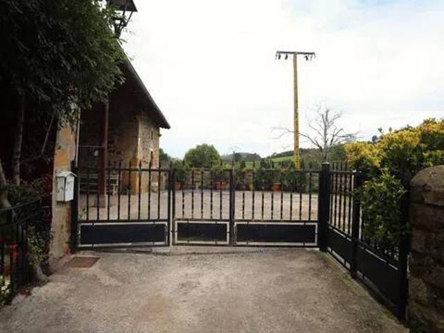 Casa en Venta en Los Corrales de Buelna