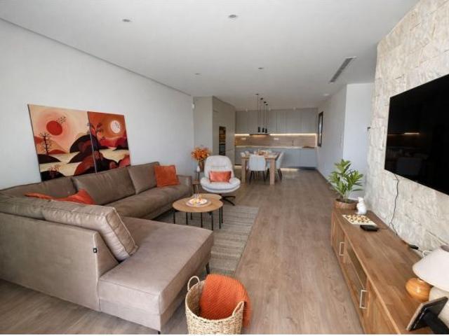 Casa en Venta en Los Dolores, Alicante