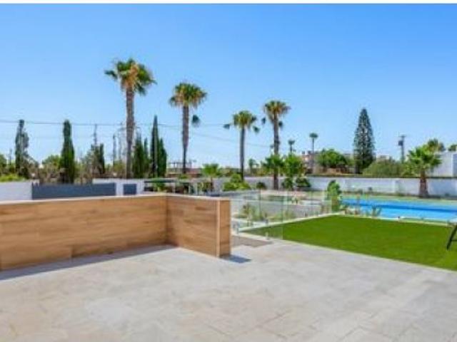 casa en Venta en Los Montesinos. ETRV T9571