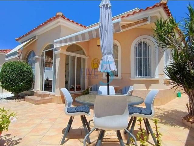 Casa en Venta en Los Montesinos