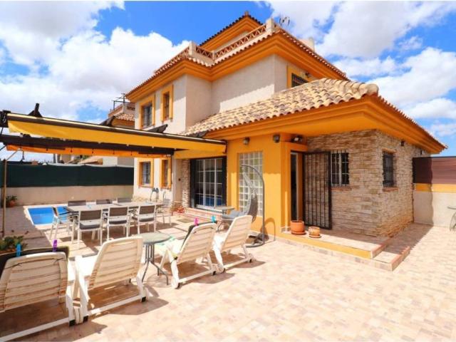 Casa en Venta en Los Montesinos
