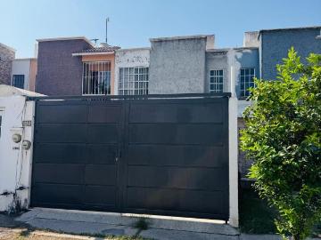 casa en venta en LOS MURALES por Libramiento cerca de Brisas del Lago
