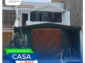 Casa en venta en Los Olivos a $192,000