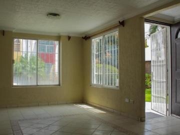 ? Casa en Venta en Los Olivos | Espacio y Comodidad para tu Familia