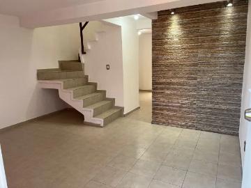 Casa en venta en Los Sauces IV, Toluca, México