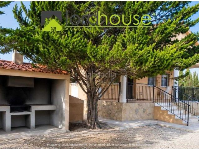 Casa en venta en Lorca, Parrilla. 1548. Chalet con piscina y finca cerca de Lorca. Casas.