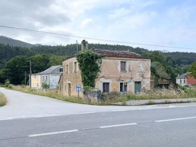 Casa en venta en Lourenzá. Conjunto de casas en Lourenzá. Casas.