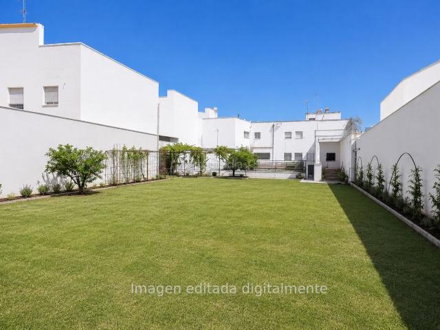 Casa en venta en Puente Genil. Casa en venta en Centro, 4 dormitorios. Casas Puente.