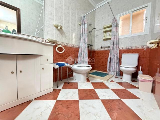 Casa en venta en Puente Genil. Casa en venta en Puente genil. Casas Puente.