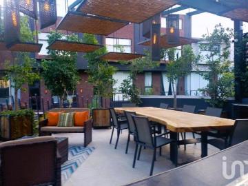 Casa en Venta en Puebla con Cascadas y amplios Jardines