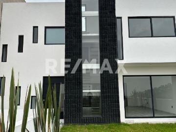 Casa en venta en pueblo de Calacoaya