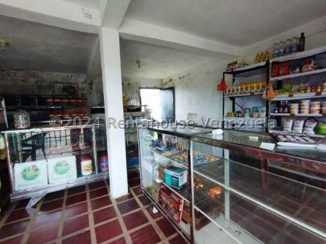 Casa en Venta en Pueblo Nuevo Falcón 400 m2. 2 hab