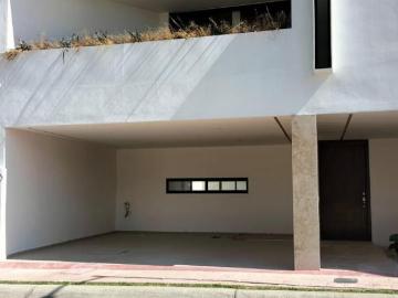 CASA EN VENTA EN PUERTA DE HIERRO, EN LA ZONA DEL CAMPESTRE EN TUXTLA GUTZ