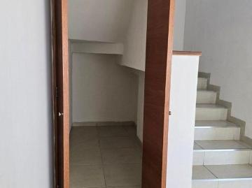 CASA EN VENTA EN PUERTA REAL CORREGIDORA, AMPLIOS ESPACIOS, MODELO UNICO