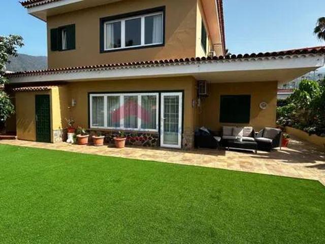 Casa en Venta en Puerto de la Cruz
