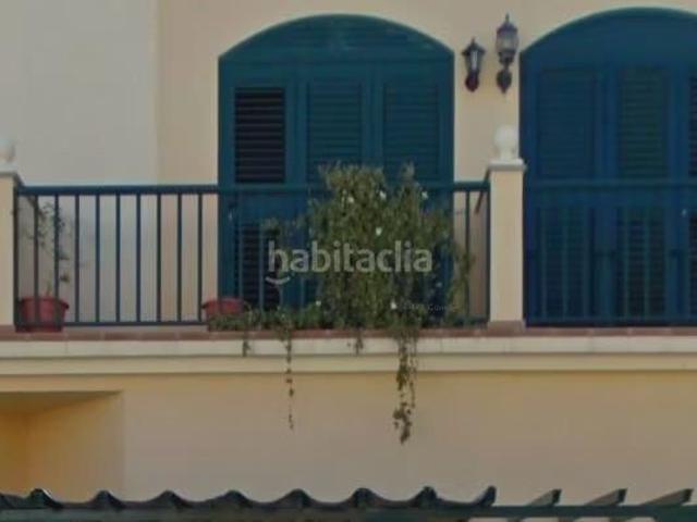 Casa en venta en Puerto del Rosario, Fabelo. Casa Unifamiliar de 89m con Inquilino 8.63 rentabilidad bruta Parking Terraza. Casas Puerto del.