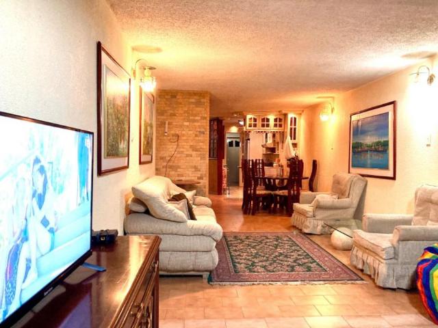 Casa en Venta en Puerto la Cruz 6023 Anzoátegui 174 m2. 4 hab