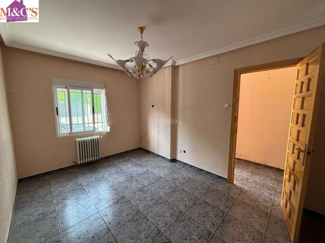 Casa en venta en Puertollano, El Poblado Abulagar. VENTA CASA ZONA POBLADO REF 4074. Casas.