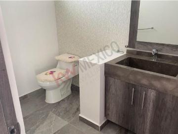 Casa en venta en punta esmeralda con excelentes acabados y terraza