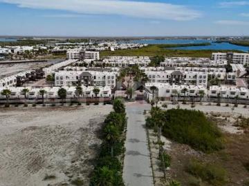 CASA EN VENTA EN PUNTA ESMERALDA GRAND