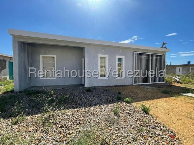 Casa en Venta en Punto Fijo Falcón 150 m2. 2 hab