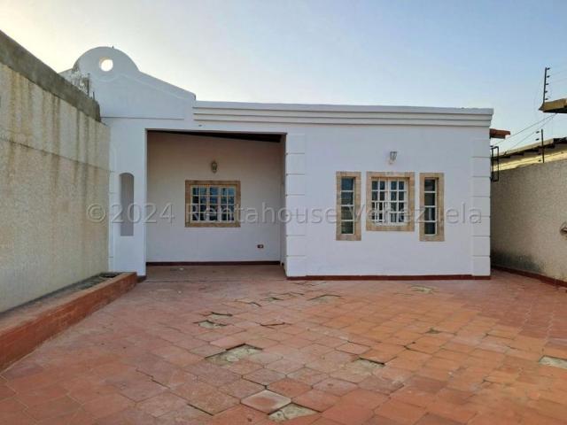Casa en Venta en Punto Fijo Falcón 150 m2. 3 hab