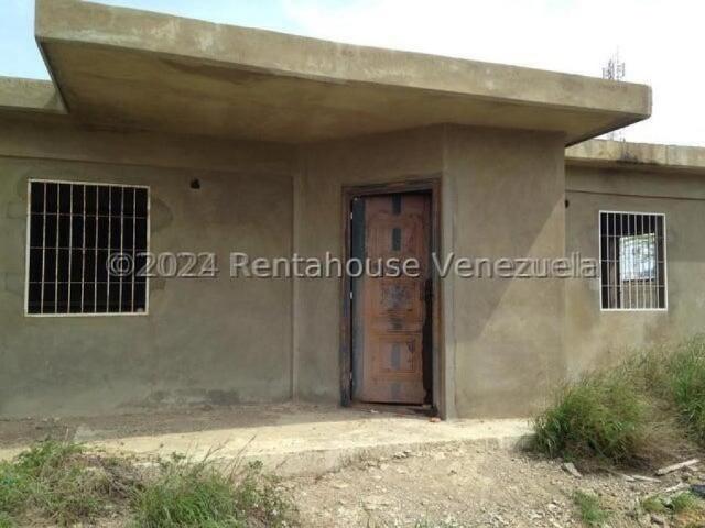 Casa en Venta en Punto Fijo Falcón 168 m2. 3 hab