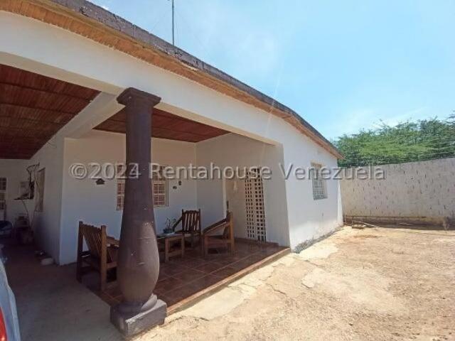 Casa en Venta en Punto Fijo Falcón 170 m2. 4 hab