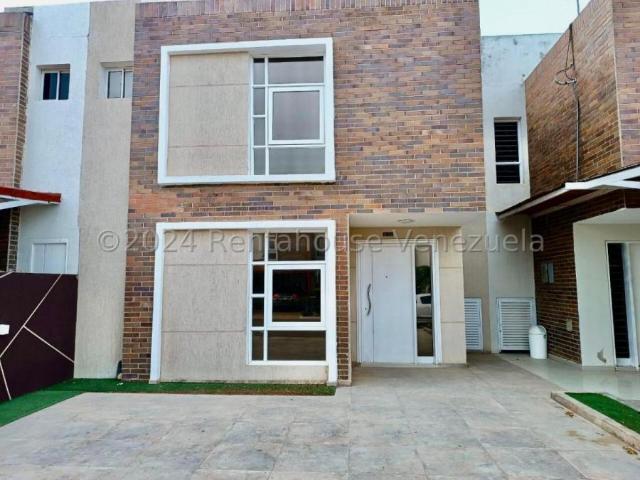 Casa en Venta en Punto Fijo Falcón 102 m2. 3 hab
