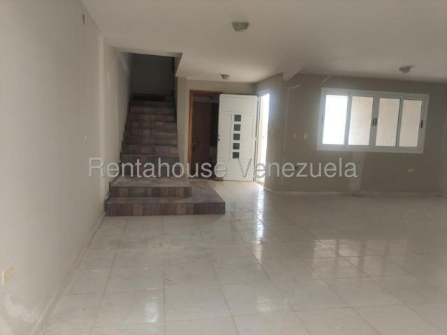 Casa en Venta en Punto Fijo Falcón 105 m2. 3 hab