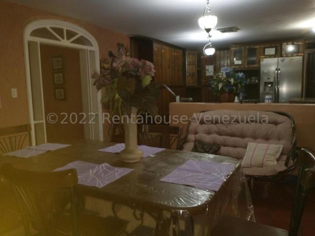 Casa en Venta en Punto Fijo Falcón 280 m2. 5 hab