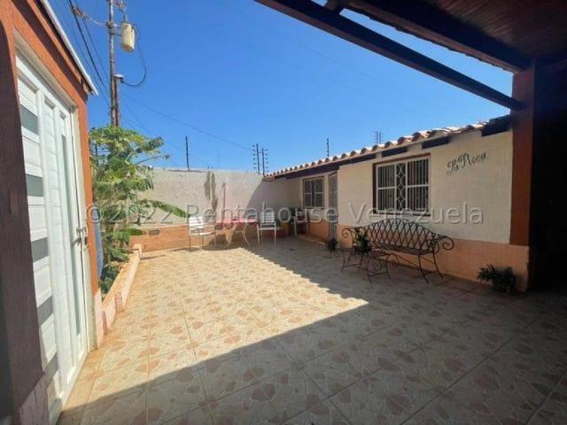Casa en Venta en Punto Fijo Falcón 200 m2. 4 hab
