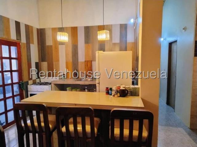 Casa en Venta en Punto Fijo Falcón 200 m2. 2 hab