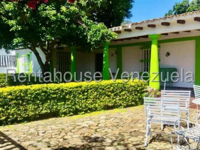 Casa en Venta en Punto Fijo Falcón 200 m2. 3 hab