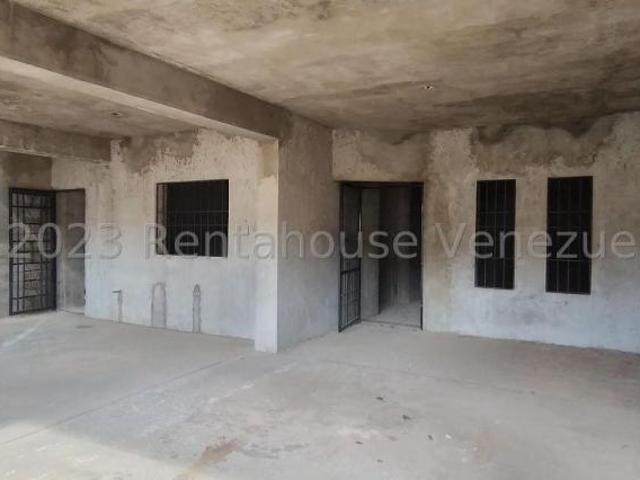 Casa en Venta en Punto Fijo Falcón 200 m2. 3 hab