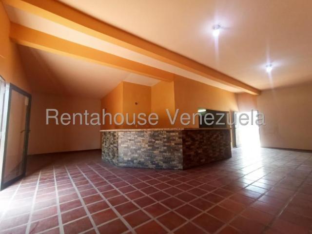 Casa en Venta en Punto Fijo Falcón 360 m2. 2 hab