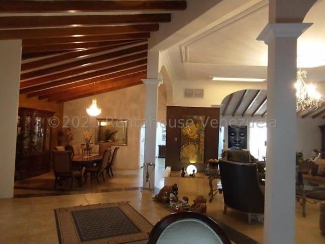 Casa en Venta en Punto Fijo Falcón 400 m2. 5 hab