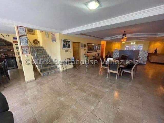 Casa en Venta en Punto Fijo Falcón 500 m2. 7 hab