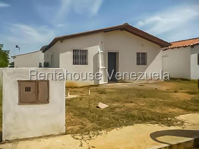 Casa en Venta en Punto Fijo Falcón 85 m2. 2 hab