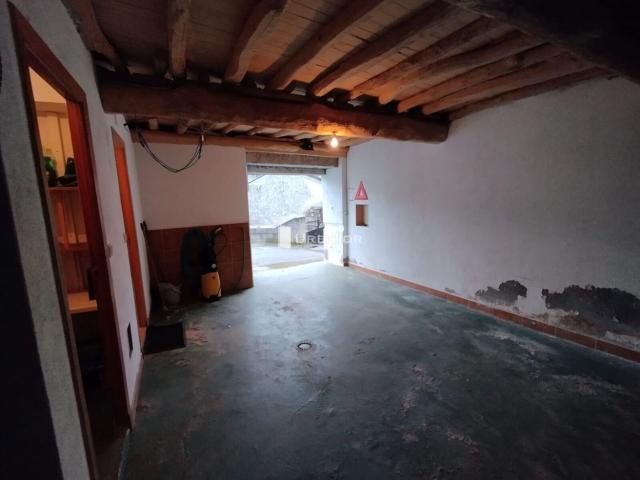 Casa en venta en Paderne de Allariz. Se vende casa adosada de piedra en Paderne de Allariz lista para entrar a vivir!. Casas Paderne de.