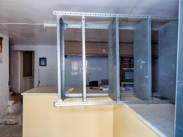 Casa en venta en Padul. Casa con local, Padul, Granada. Casas.