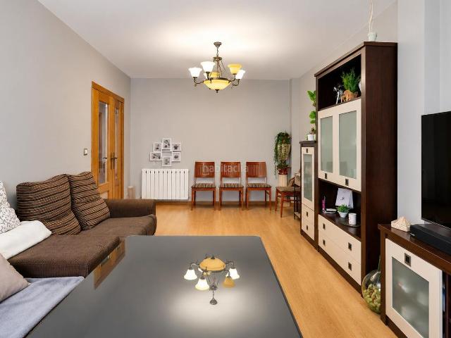 Casa en venta en Padul. CASA ADOSADA EN PADUL, TOTALMENTE AMUEBLADA. Casas.