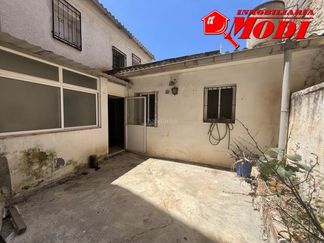 Casa en venta en Padul. Gran oportunidad! Casa de pueblo semireformada con tejado completamente nuevoSi buscas una vivienda amplia, con gran parte de la r. Casas.