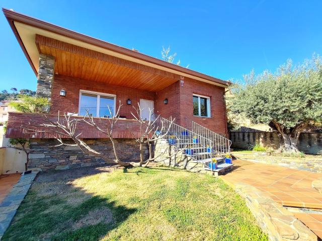 Casa en venta en Palma de Cervelló La. MAGNÍFICA CASA A CUATRO VIENTOS EN LA PALMA DE CERVELLÓ. Casas Palma de Cervelló.