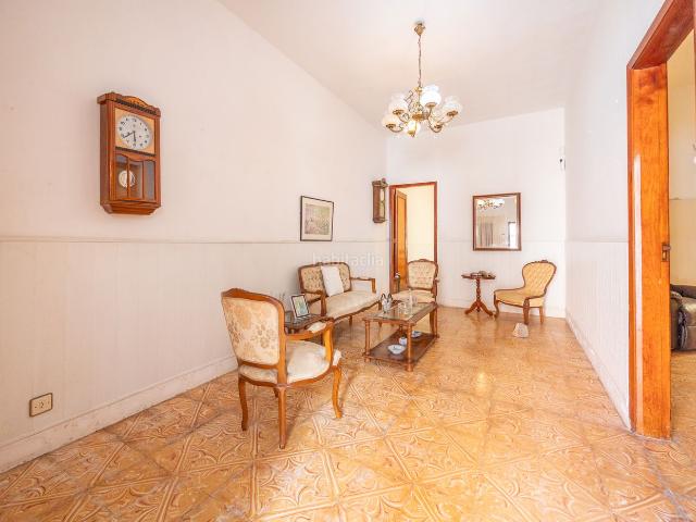 Casa en venta en Palmas de Gran Canaria Las, Schamann Rehoyas. Casa terrera en Schamann de una planta con 4 dormitorios, azotea y gran potencial para reformar. Casas Palmas de Gran Canaria.