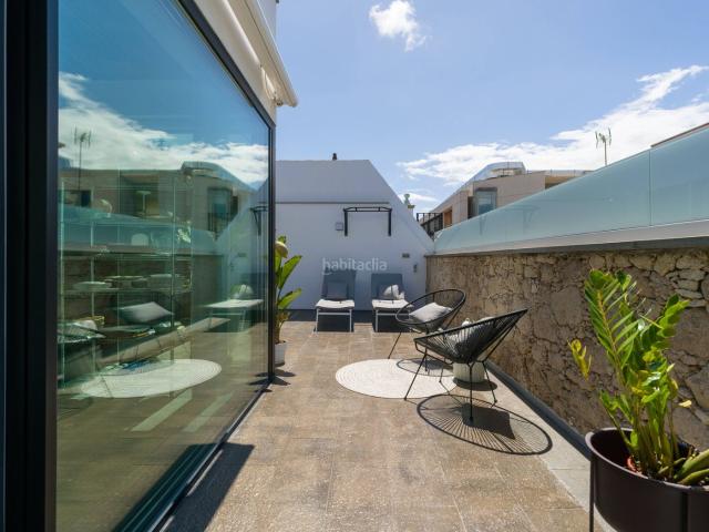 Casa en venta en Palmas de Gran Canaria Las, Triana. Exclusiva casa de diseño en Triana con espectacular zona chill out. Casas Palmas de Gran Canaria.