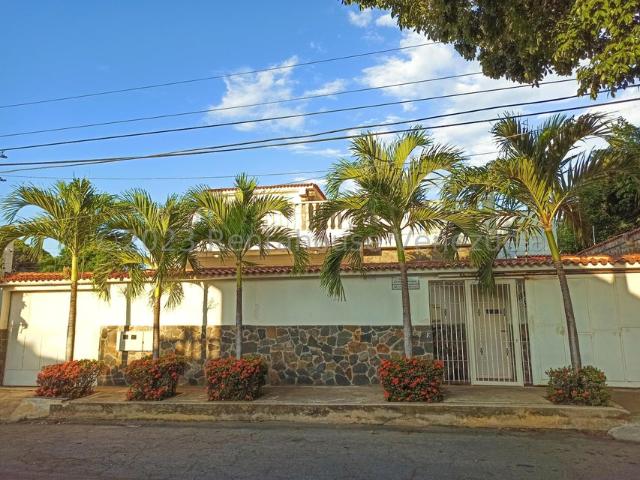Casa en Venta en Palmar Este, Parroquia Caraballeda