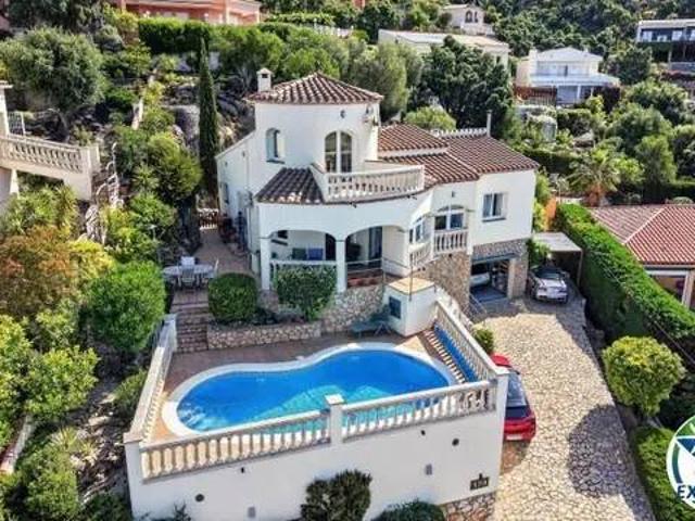 Casa en Venta en Palau Saverdera
