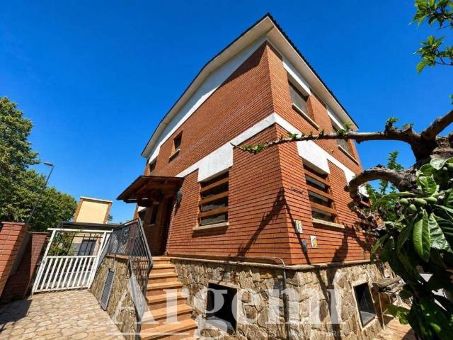 Casa en Venta en Palau solità i Plegamans