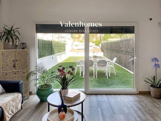Casa en venta en Palau solità i Plegamans, de 94 m² 3 habitaciones por 560.000